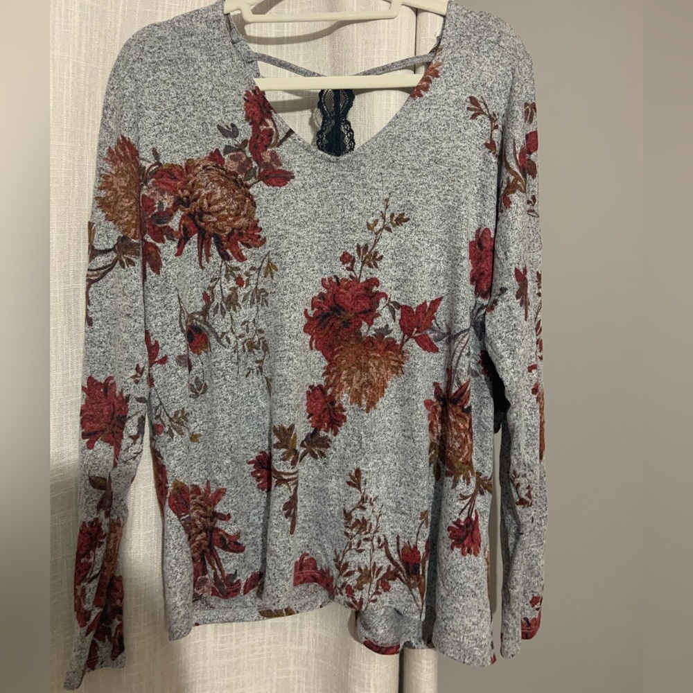 Long sleeve top with cutout back